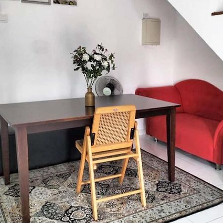 Iris 55 Corner Lot House Spacious Outdoor With Wi-Fi Johor Bahru Exterior photo