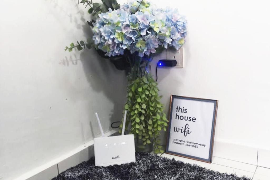 Iris 55 Corner Lot House Spacious Outdoor With Wi-Fi Johor Bahru Exterior photo